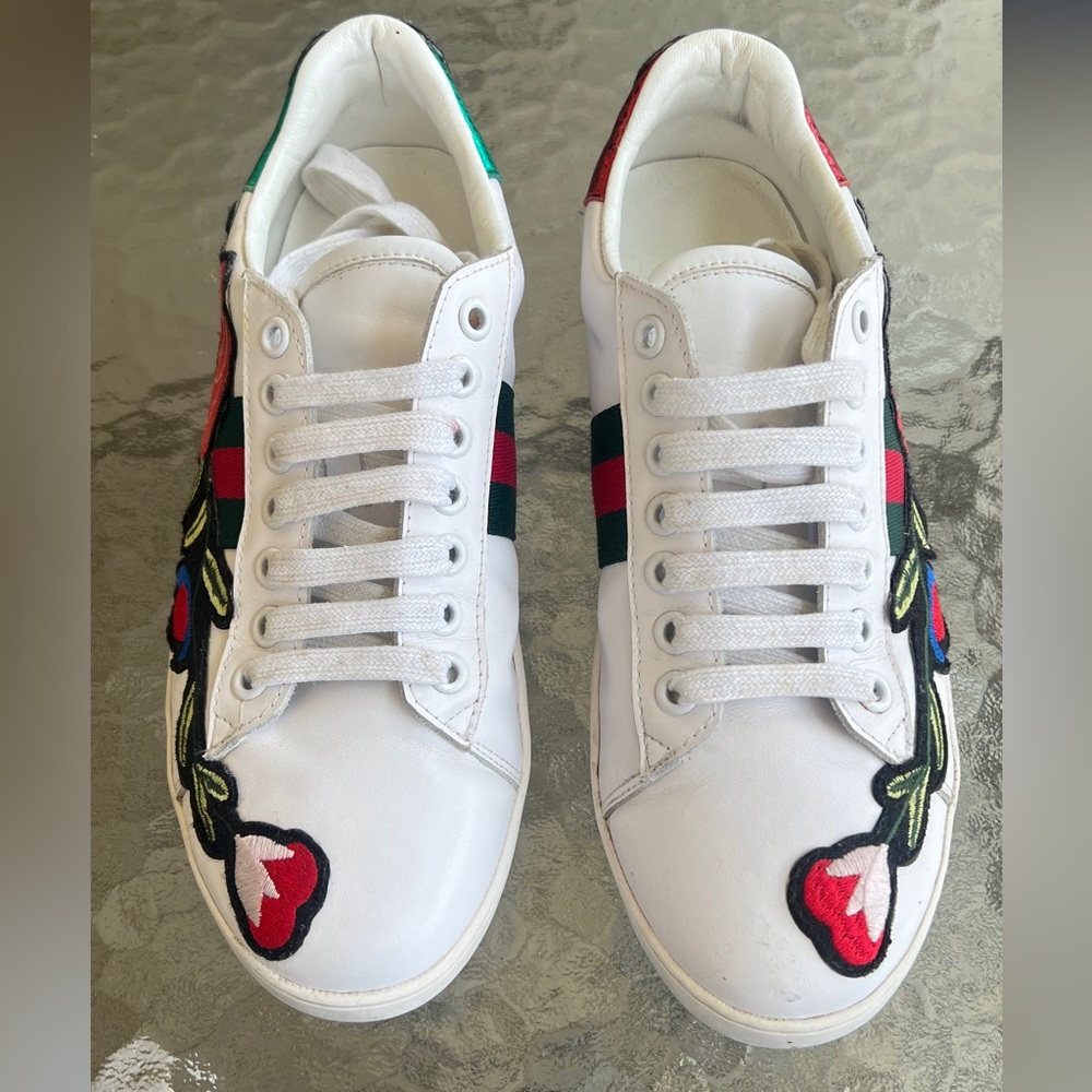 WEEKEND SALE :-D Gucci shoes perfect for Summer time